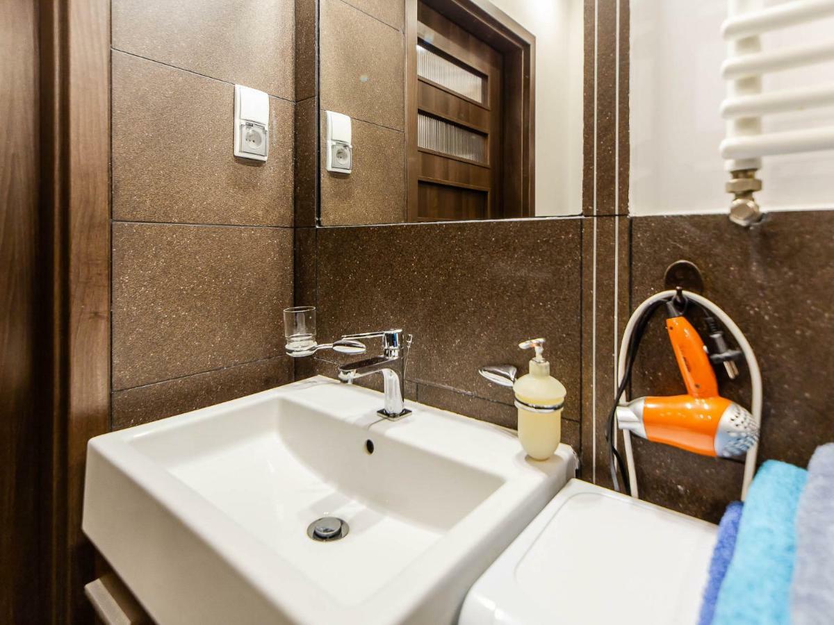 Apartament Pomarańczowy Z Basenem,sauną-blisko Morza. *