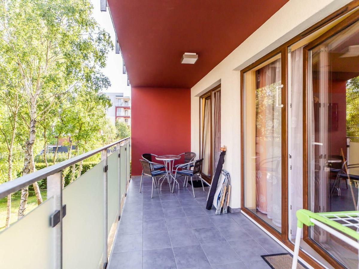 Pomarańczowy Z Basenem,sauną-blisko Morza. Apartament *