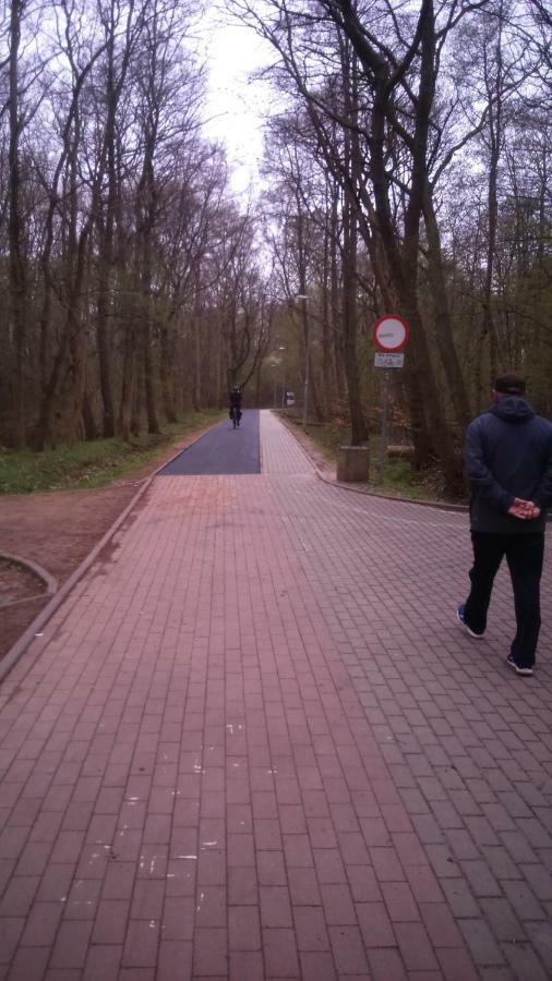 Pomarańczowy Z Basenem,sauną-blisko Morza. Apartament *